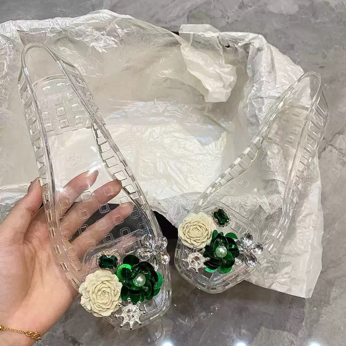 Роскошные женские летние сабо  – обзор и цена Jelly Sandal Women