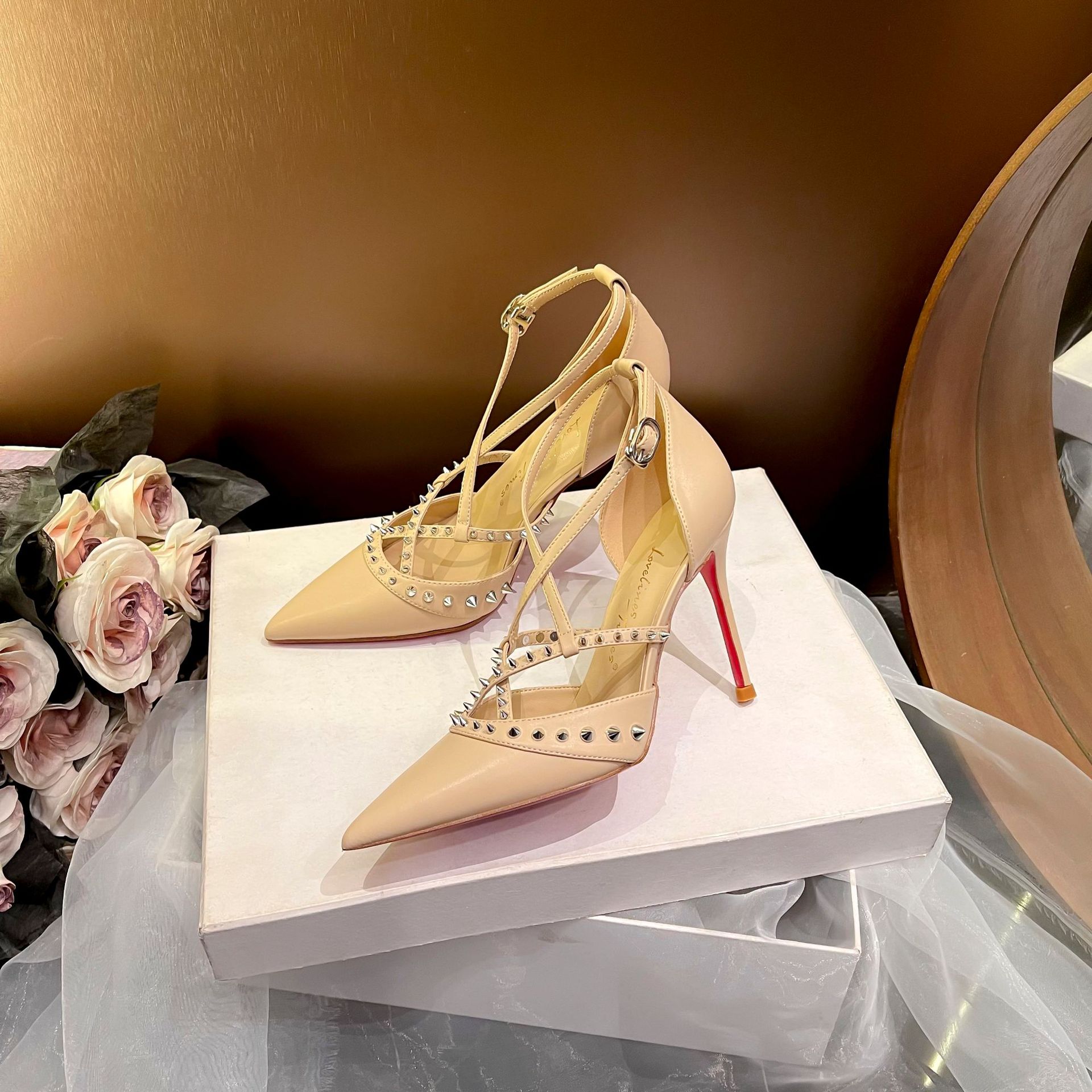 Женская обувь в стиле ретро, с – обзор и цена Women Shoes Sandals