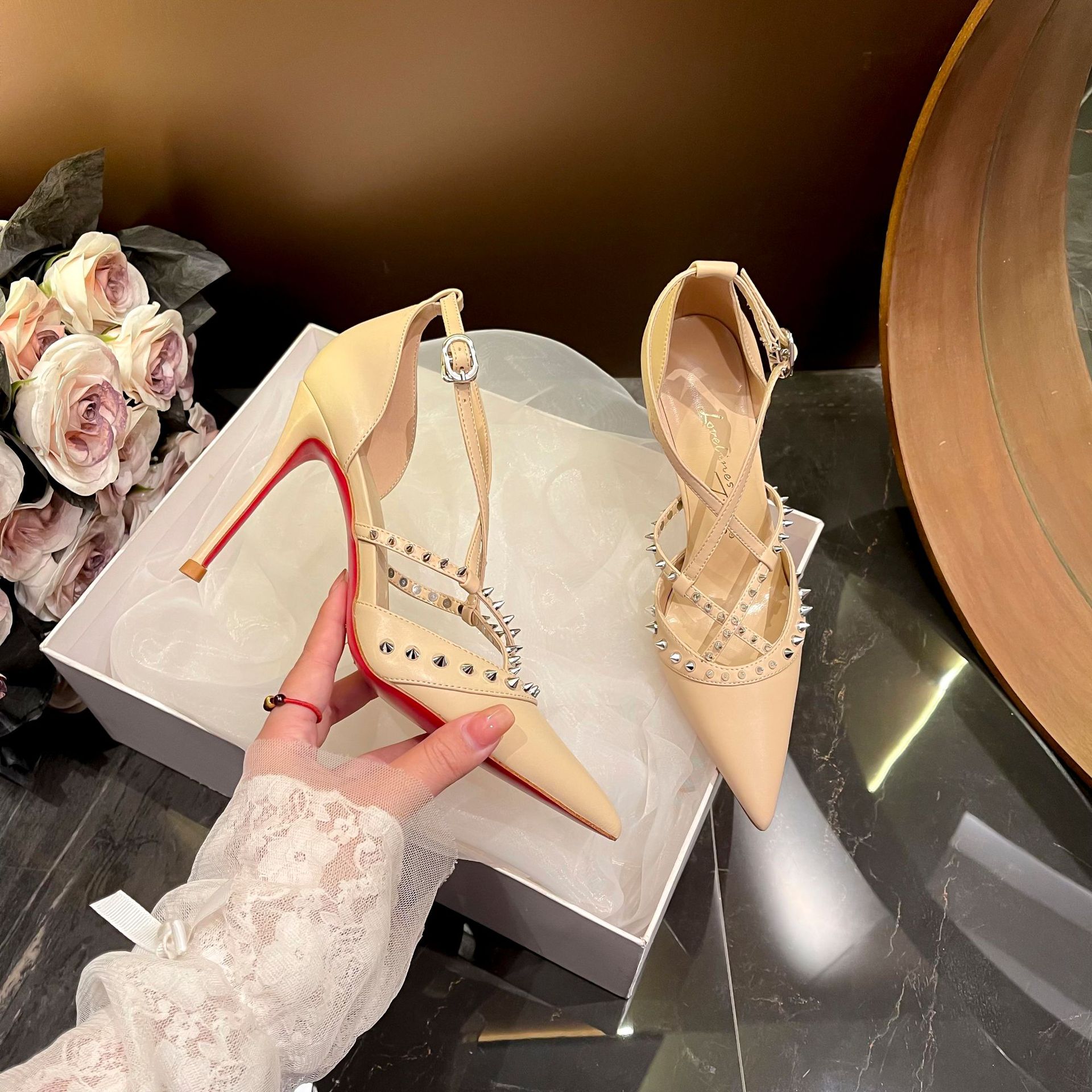 Женская обувь в стиле ретро, с – обзор и цена Women Shoes Sandals