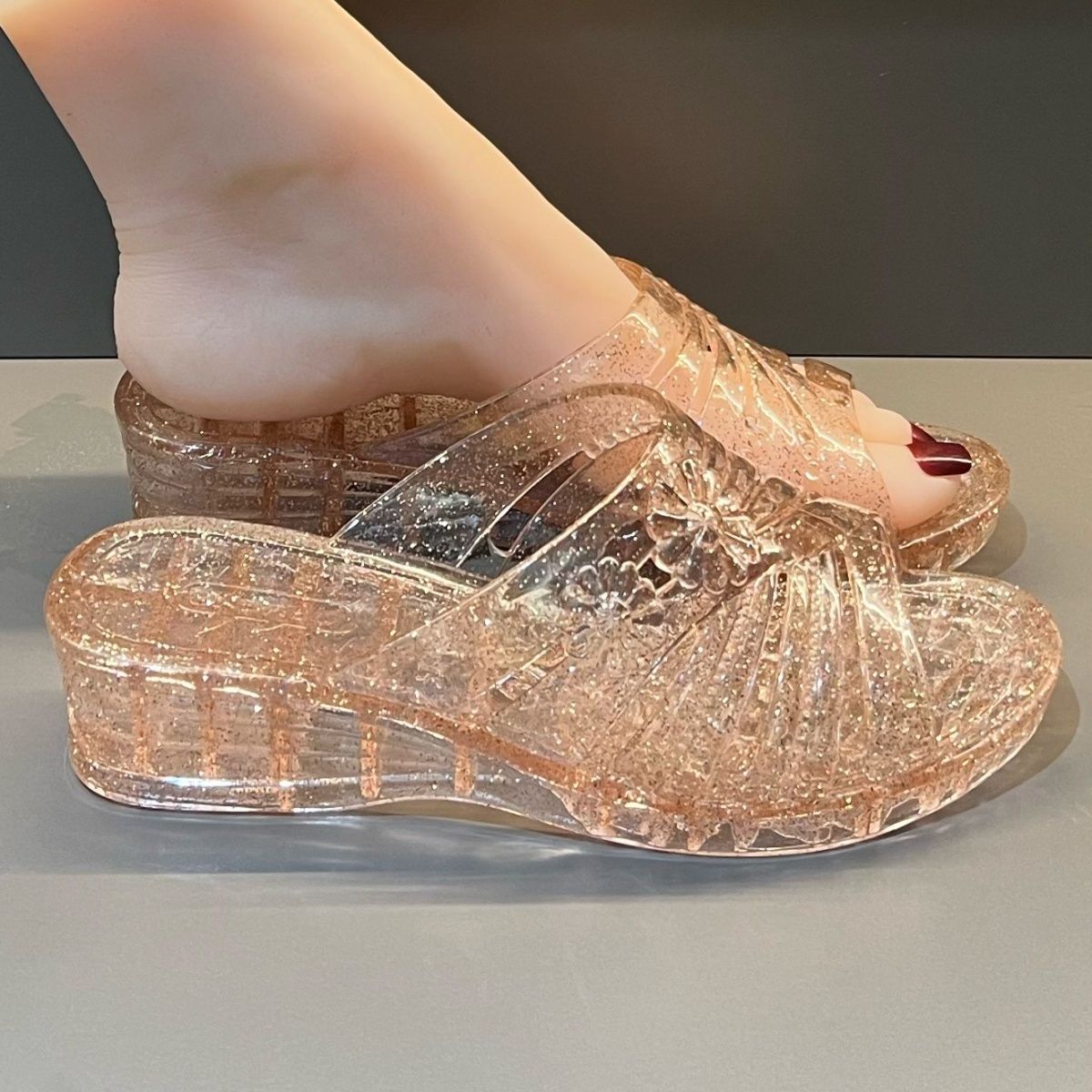 Женские летние сандалии-мюли W – обзор и цена Jelly Sandal Women